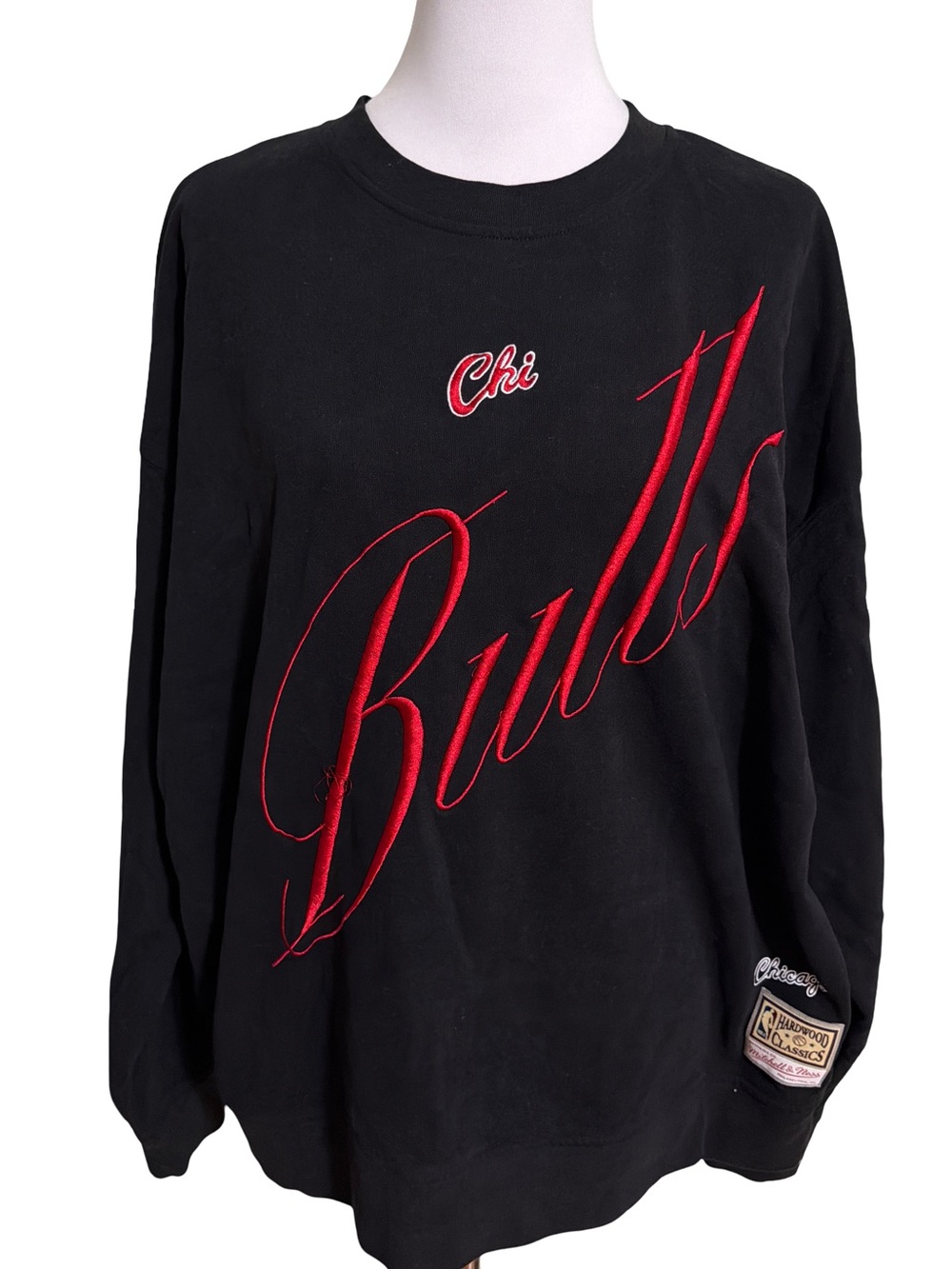 Mitchell & Ness Black Bulls Crewneck Sweatshirt Large